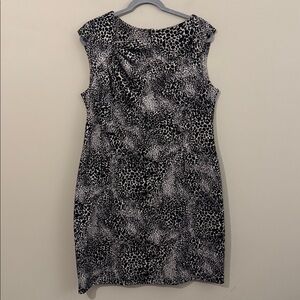 Calvin Klein black & cream animal print sleeveless bodycon  dress, size 16